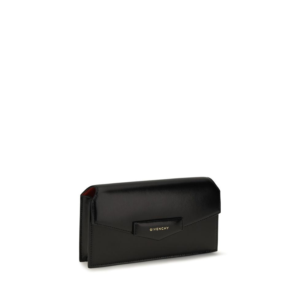Givenchy Antigona Box Calfskin Chain Pouch in Black | AW26